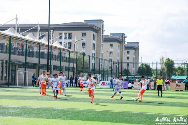 三亚亚沙会丨范俊杰夺得赛会首金 中国队包揽游跑两项个人赛金牌