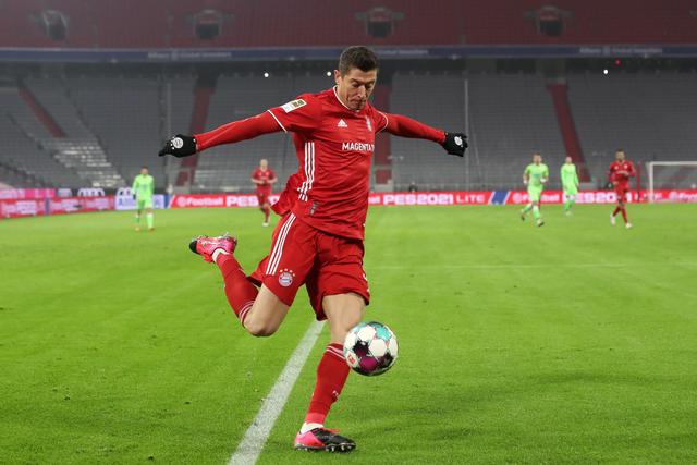 雷霆力克卫冕冠军豪取15连胜 鹈鹕轻取奇才